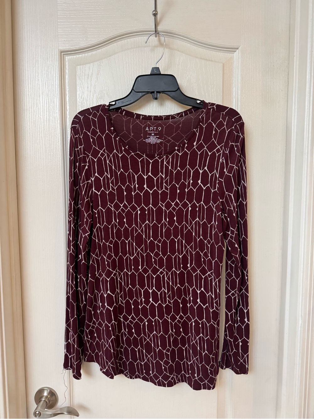 Apt. 9 Maroon Geometric Long-Sleeve Tee